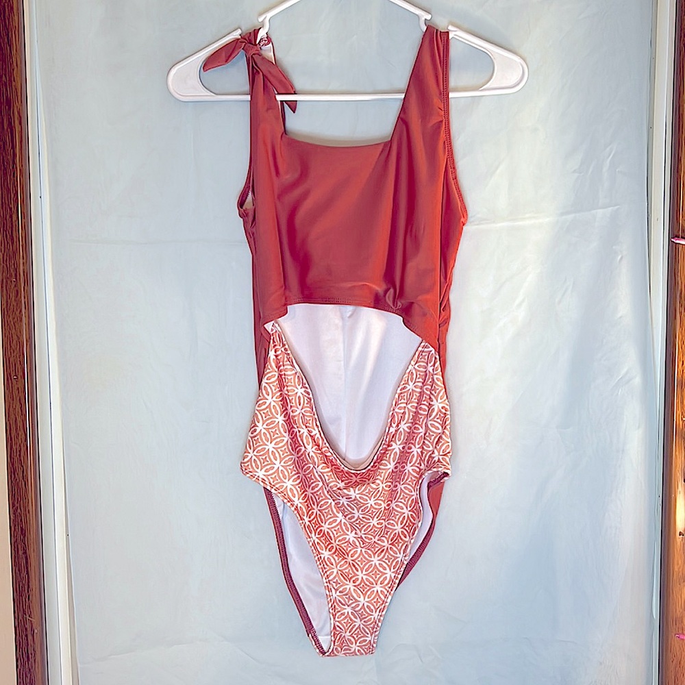 One piece bathing suit NWOT